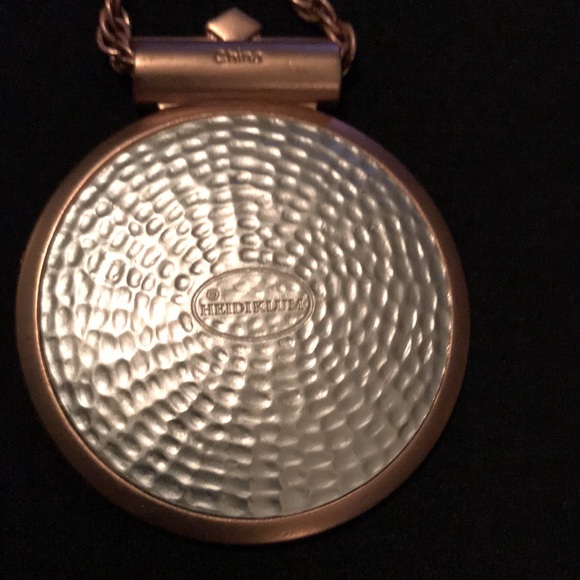 Necklace - Picture 2 of 2